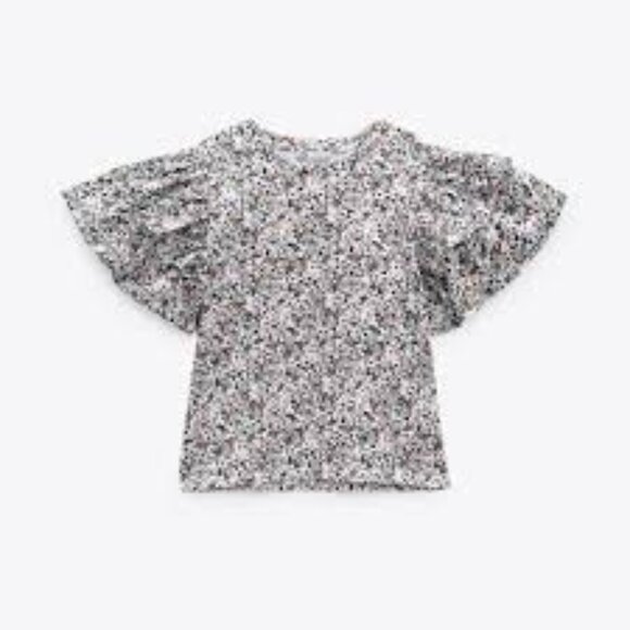 Zara Tops - Zara Flutter Sleeve Ditsy Floral Print Short Sleeve Blouse Small